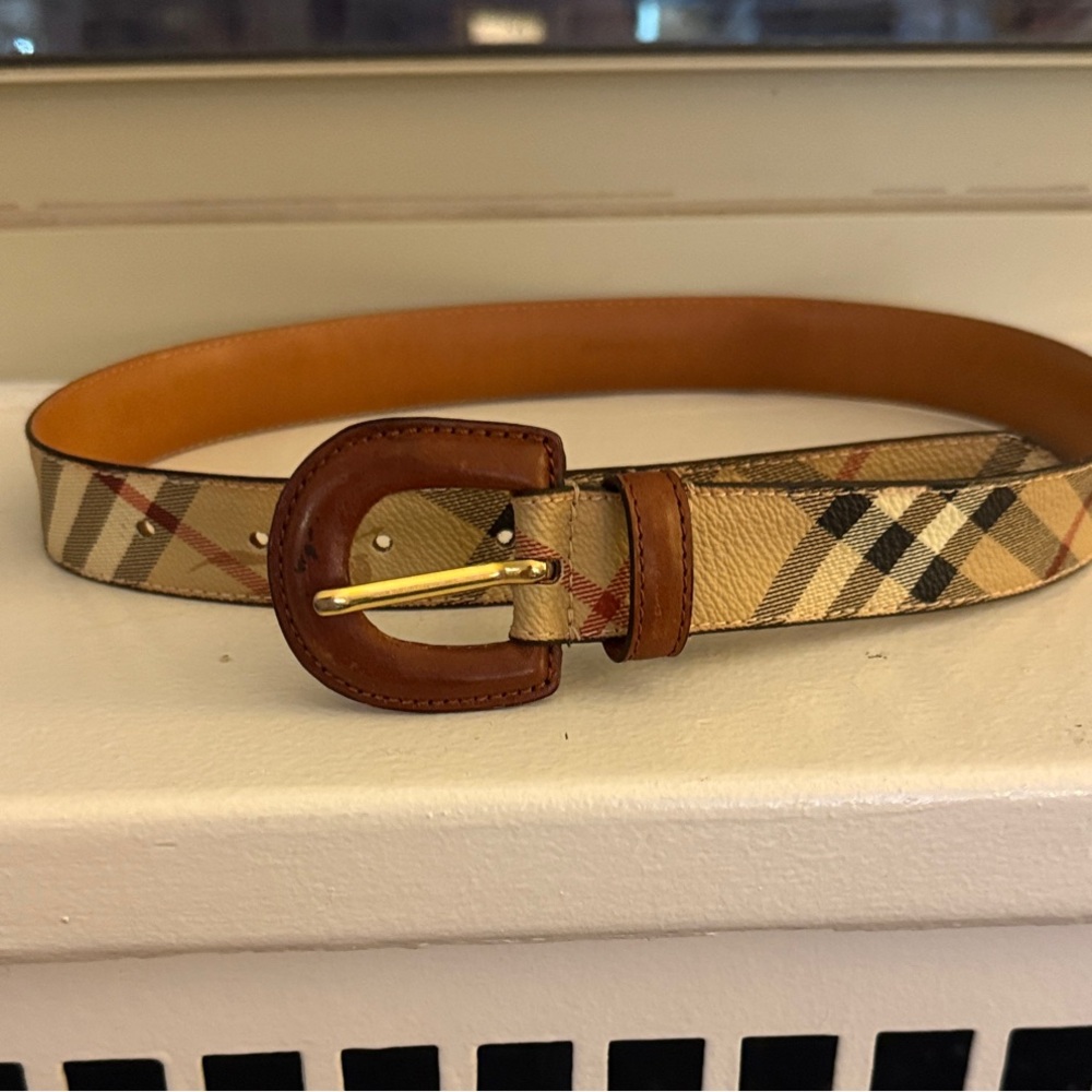 Burberry Slim Tan Leather Belt with Gold-Tone Buckle